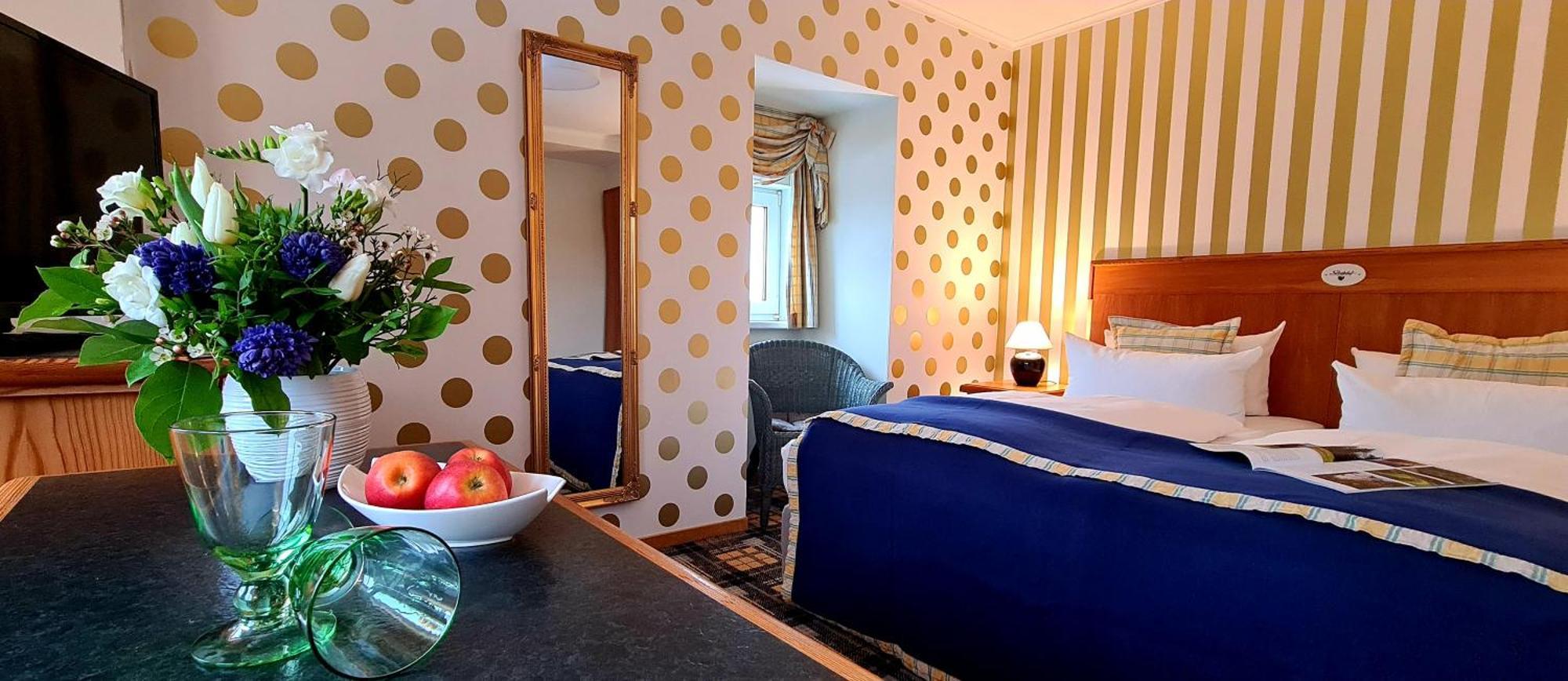Hotel Schieferhof - Glaslust Neuhaus am Rennweg Dış mekan fotoğraf