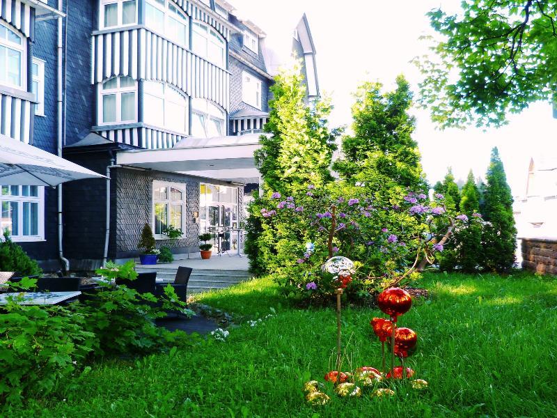 Hotel Schieferhof - Glaslust Neuhaus am Rennweg Dış mekan fotoğraf